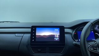 Used 2022 Renault Kiger RXZ Turbo CVT Dual Tone Petrol Automatic top_features Integrated (in-dash) music system