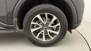 Used 2022 Mahindra Scorpio N Z8 L Diesel AT 6 STR Diesel Automatic tyres RIGHT FRONT TYRE RIM VIEW