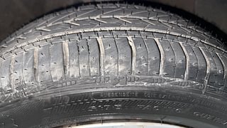 Used 2019 Hyundai Grand i10 Magna 1.2 Kappa VTVT Petrol Manual tyres RIGHT FRONT TYRE TREAD VIEW