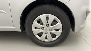 Used 2012 Hyundai i10 [2010-2016] Sportz 1.2 Petrol Petrol Manual tyres RIGHT FRONT TYRE RIM VIEW