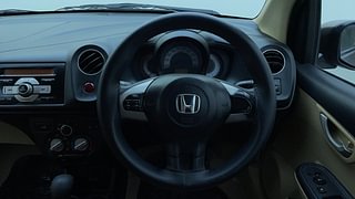 Used 2014 Honda Brio [2011-2016] VX AT Petrol Automatic top_features Steering mounted controls