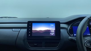 Used 2022 Renault Kiger RXZ Turbo CVT Dual Tone Petrol Automatic top_features Touch screen infotainment system