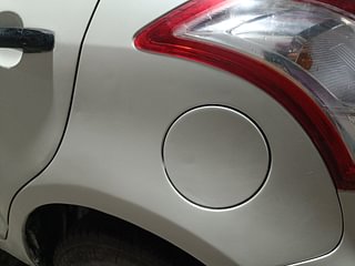 Used 2013 Maruti Suzuki Swift [2011-2017] LXi Petrol Manual dents MINOR DENT