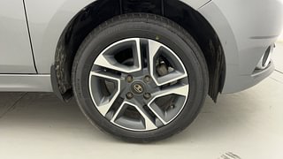 Used 2018 tata Tigor Revotron XZ Petrol Manual tyres RIGHT FRONT TYRE RIM VIEW