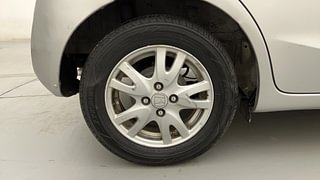 Used 2013 Honda Brio [2011-2016] VX MT Petrol Manual tyres RIGHT REAR TYRE RIM VIEW