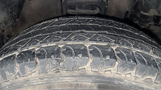 Used 2015 Mahindra TUV300 [2015-2020] T8 Diesel Manual tyres RIGHT FRONT TYRE TREAD VIEW