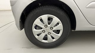 Used 2012 Hyundai i10 [2010-2016] Sportz 1.2 Petrol Petrol Manual tyres RIGHT REAR TYRE RIM VIEW