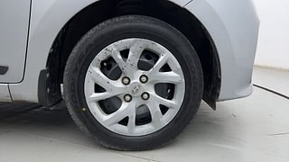 Used 2019 Hyundai Grand i10 Magna 1.2 Kappa VTVT Petrol Manual tyres RIGHT FRONT TYRE RIM VIEW