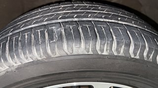 Used 2022 Maruti Suzuki New Ertiga ZXI+ AT Petrol Automatic tyres RIGHT FRONT TYRE TREAD VIEW