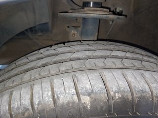 Used 2016 Maruti Suzuki Baleno [2015-2019] Zeta Petrol Petrol Manual tyres LEFT FRONT TYRE TREAD VIEW