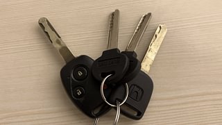 Used 2015 Honda Mobilio [2014-2017] V Diesel Diesel Manual extra CAR KEY VIEW