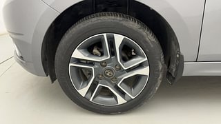 Used 2018 tata Tigor Revotron XZ Petrol Manual tyres LEFT FRONT TYRE RIM VIEW