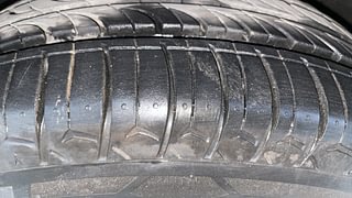 Used 2014 Honda Brio [2011-2016] VX AT Petrol Automatic tyres LEFT FRONT TYRE TREAD VIEW