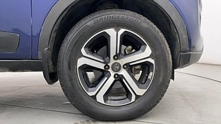 Used 2022 Tata Nexon XZA+ Premium Petrol Automatic tyres RIGHT FRONT TYRE RIM VIEW