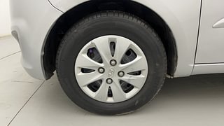 Used 2012 Hyundai i10 [2010-2016] Sportz 1.2 Petrol Petrol Manual tyres LEFT FRONT TYRE RIM VIEW