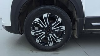 Used 2022 Renault Kiger RXZ Turbo CVT Dual Tone Petrol Automatic tyres LEFT FRONT TYRE RIM VIEW