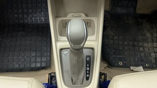 Used 2022 Maruti Suzuki New Ertiga ZXI+ AT Petrol Automatic interior GEAR  KNOB VIEW