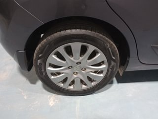 Used 2016 Maruti Suzuki Baleno [2015-2019] Zeta Petrol Petrol Manual tyres RIGHT REAR TYRE RIM VIEW