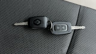 Used 2019 Renault Triber RXT Petrol Manual extra CAR KEY VIEW