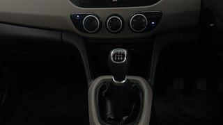 Used 2014 Hyundai Grand i10 [2013-2017] Sportz 1.2 Kappa VTVT Petrol Manual interior GEAR  KNOB VIEW