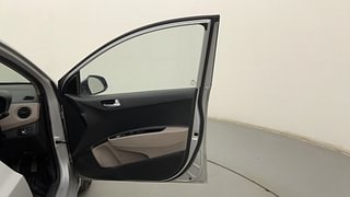 Used 2016 Hyundai Xcent [2014-2017] S Petrol+CNG (Outside Fitted) Petrol+cng Manual interior RIGHT FRONT DOOR OPEN VIEW