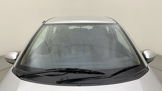 Used 2013 Honda Brio [2011-2016] VX MT Petrol Manual exterior FRONT WINDSHIELD VIEW