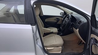 Used 2017 Volkswagen Ameo [2016-2020] Highline1.2L (P) Petrol Manual interior RIGHT SIDE FRONT DOOR CABIN VIEW