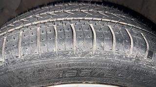 Used 2019 Hyundai Grand i10 Magna 1.2 Kappa VTVT Petrol Manual tyres LEFT FRONT TYRE TREAD VIEW