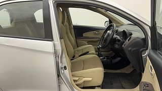 Used 2013 Honda Brio [2011-2016] VX MT Petrol Manual interior RIGHT SIDE FRONT DOOR CABIN VIEW