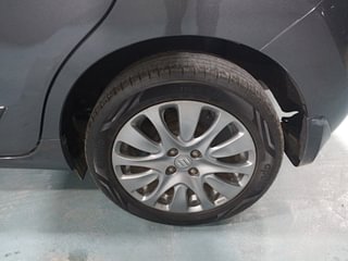 Used 2016 Maruti Suzuki Baleno [2015-2019] Zeta Petrol Petrol Manual tyres LEFT REAR TYRE RIM VIEW