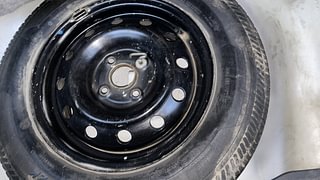 Used 2013 Maruti Suzuki Swift [2011-2017] LXi Petrol Manual tyres SPARE TYRE VIEW