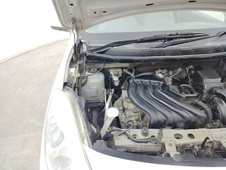 Used 2012 Nissan Sunny [2011-2014] XV Petrol Manual engine ENGINE RIGHT SIDE HINGE & APRON VIEW