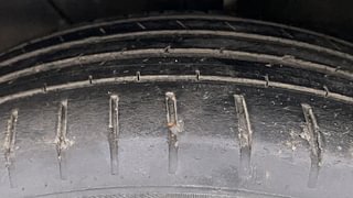 Used 2020 Maruti Suzuki Baleno [2019-2022] Zeta Petrol Petrol Manual tyres LEFT FRONT TYRE TREAD VIEW