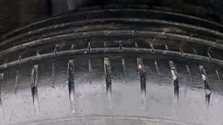 Used 2020 Maruti Suzuki Baleno [2019-2022] Zeta Petrol Petrol Manual tyres RIGHT REAR TYRE TREAD VIEW