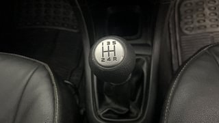 Used 2012 Maruti Suzuki Swift [2011-2017] LXi Petrol Manual interior GEAR  KNOB VIEW