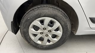 Used 2016 Hyundai Elite i20 [2014-2018] Sportz 1.4 CRDI Diesel Manual tyres RIGHT REAR TYRE RIM VIEW