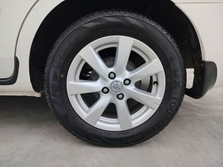 Used 2012 Nissan Sunny [2011-2014] XV Petrol Manual tyres LEFT REAR TYRE RIM VIEW