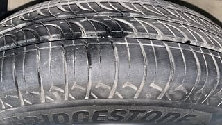 Used 2013 Maruti Suzuki Swift [2011-2017] LXi Petrol Manual tyres LEFT FRONT TYRE TREAD VIEW