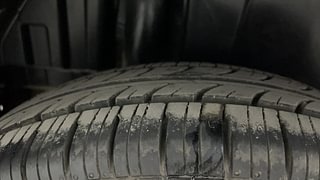 Used 2012 Maruti Suzuki Swift [2011-2017] LXi Petrol Manual tyres RIGHT REAR TYRE TREAD VIEW