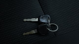 Used 2013 Maruti Suzuki Swift [2011-2017] LXi Petrol Manual extra CAR KEY VIEW