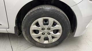 Used 2016 Hyundai Elite i20 [2014-2018] Sportz 1.4 CRDI Diesel Manual tyres RIGHT FRONT TYRE RIM VIEW