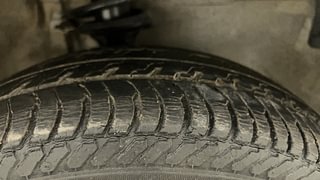 Used 2015 Maruti Suzuki Alto K10 [2014-2019] VXI AMT Petrol Automatic tyres RIGHT FRONT TYRE TREAD VIEW