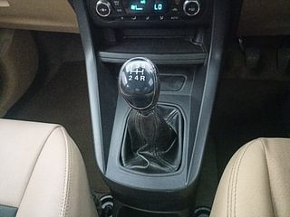 Used 2015 Ford Figo Aspire [2015-2019] Titanium 1.2 Ti-VCT Petrol Manual interior GEAR  KNOB VIEW