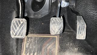 Used 2022 Maruti Suzuki Wagon R 1.0 VXI CNG Petrol+cng Manual interior PEDALS VIEW