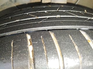 Used 2017 Maruti Suzuki Baleno [2015-2019] Zeta Petrol Petrol Manual tyres LEFT FRONT TYRE TREAD VIEW