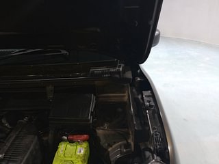 Used 2021 Renault Kwid RXL 1.0 SCE Petrol Manual engine ENGINE LEFT SIDE HINGE & APRON VIEW