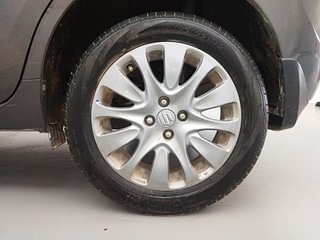 Used 2017 Maruti Suzuki Baleno [2015-2019] Zeta Petrol Petrol Manual tyres LEFT REAR TYRE RIM VIEW