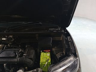 Used 2021 Renault Kwid RXL 1.0 SCE Petrol Manual engine ENGINE LEFT SIDE VIEW