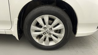 Used 2013 Honda City [2012-2013] V  Sunroof Petrol Manual tyres RIGHT FRONT TYRE RIM VIEW