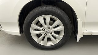 Used 2013 Honda City [2012-2013] V  Sunroof Petrol Manual tyres LEFT FRONT TYRE RIM VIEW